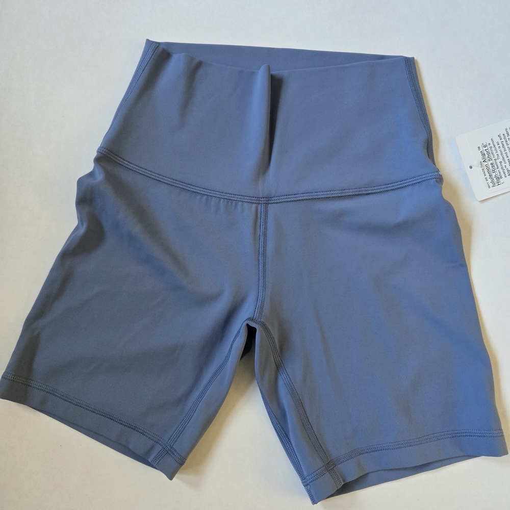 Lululemon Align HR 6" Short Sz 4